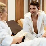 Отель Akademia 4*