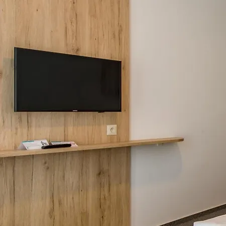 Akademia Отель Балатонфюред