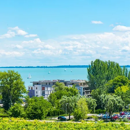 Szálloda Akademia 4*
