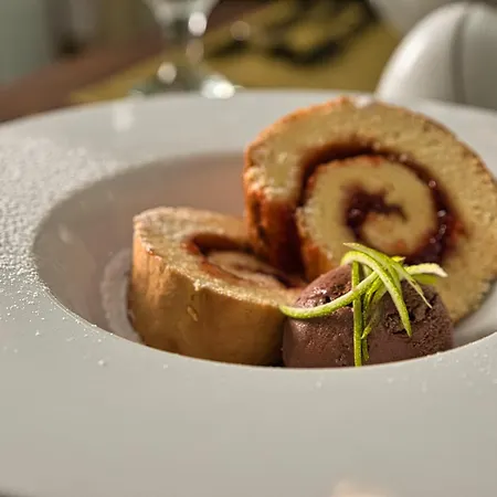 Akademia Hotel 4*