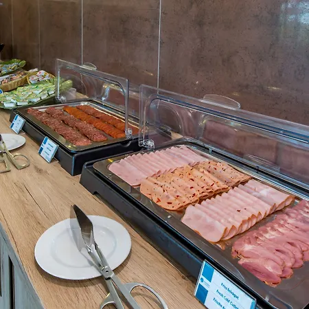 Akademia Ξενοδοχείο