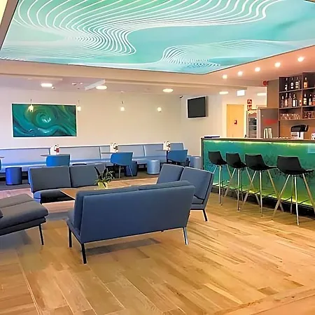 Akademia 4* Балатонфюред