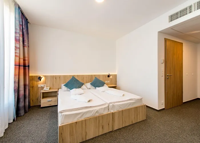 Hotel Akademia Balatonfured